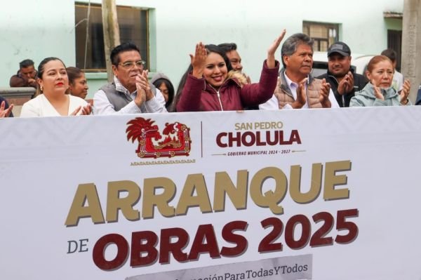 Tonantzin Fernández da banderazo de arranque a obras en Calvario y Cocoyotla