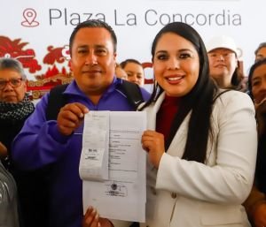 Tonantzin Fernández y su gabinete atendieron a cientos de cholultecas en el "Día Ciudadano"