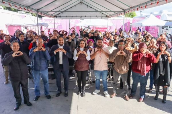 La Caravana de la Mujer ofrece servicios gratuitos de salud a las y los cholultecas
