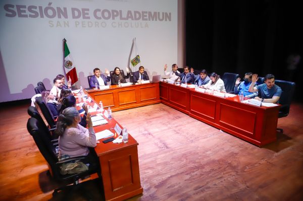 Histórico: aprueban obra pública en todas las juntas auxiliares de San Pedro Cholula para este 2025  Durante la Segunda Sesión Ordinaria del Coplademun se validaron las acciones prioritarias del Ejercicio Fiscal 2025