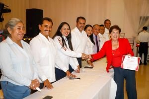 Tonantzin Fernández reconoce la vocación y compromiso del magisterio de la Sección 23 del SNTE