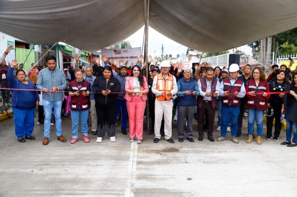 La transformación llega a San Cristóbal Tepontla con obras que mejoran la calidad de vida  La presidenta municipal, Tonantzin Fernández, continúa realizando acciones de infraestructura en beneficio de la comunidad
