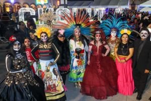 Con éxito total, se llevó a cabo el Desfile de Catrinas en San Pedro Cholula