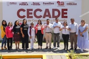 Reafirma Tonantzin Fernández su compromiso con la educación en San Pedro Cholula