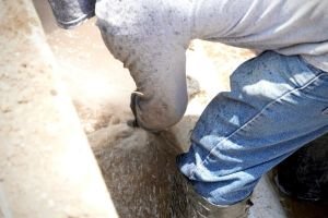 Mejora la distribución de agua en Santa María Xixitla con trabajos de reparación y mantenimiento del SOSAPACH
