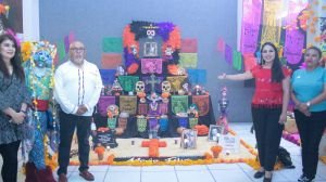 Tonantzin Fernández inaugura el Corredor de Ofrendas en el Complejo Cultural