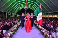 Tonantzin Fernández encabeza el Grito de Independencia en San Pedro Cholula