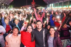 La Sonora Santanera puso a bailar a grandes y chicos en la Gran Feria de Cholula