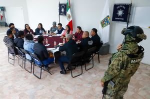 Gobierno de San Pedro Cholula refuerza seguridad con trabajo coordinado intermunicipal Presidenta municipal Tonantzin Fernández encabeza mesa de seguridad en San Matías Cocoyotla