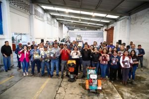 Equipa Tonantzin Fernández a trabajadores del SOSAPACH para fortalecer el servicio