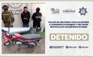 Policía de San Pedro Cholula detiene a ciudadano extranjero y recupera motocicleta con reporte de robo - La SSC Cholula refuerza la seguridad en juntas auxiliares y obtiene resultados positivos.