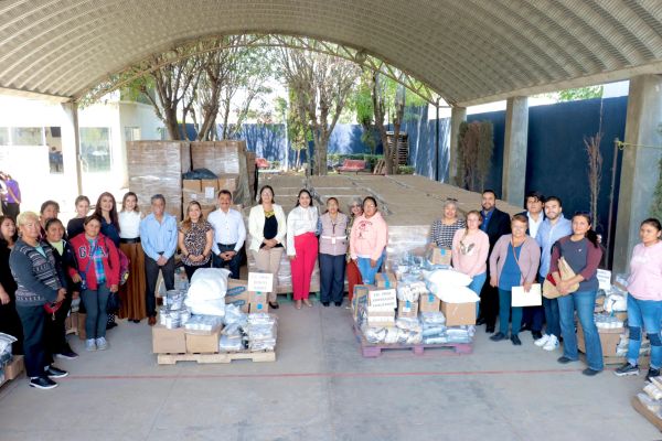 Entrega Gobierno de Cholula apoyos del DIF a escuelas del municipio