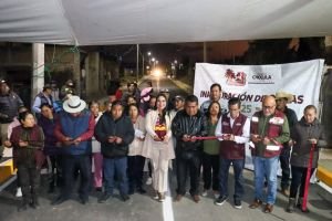 Con obras concluidas, Tonantzin Fernández mejora calles en Santa Bárbara Almoloya y San Juan Tlautla
